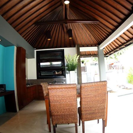 Villa D'Suite Seminyak Exteriör bild